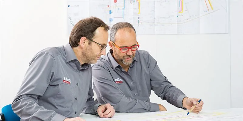 Marleen und Andreas Schmitz bei der Strategie-Planung